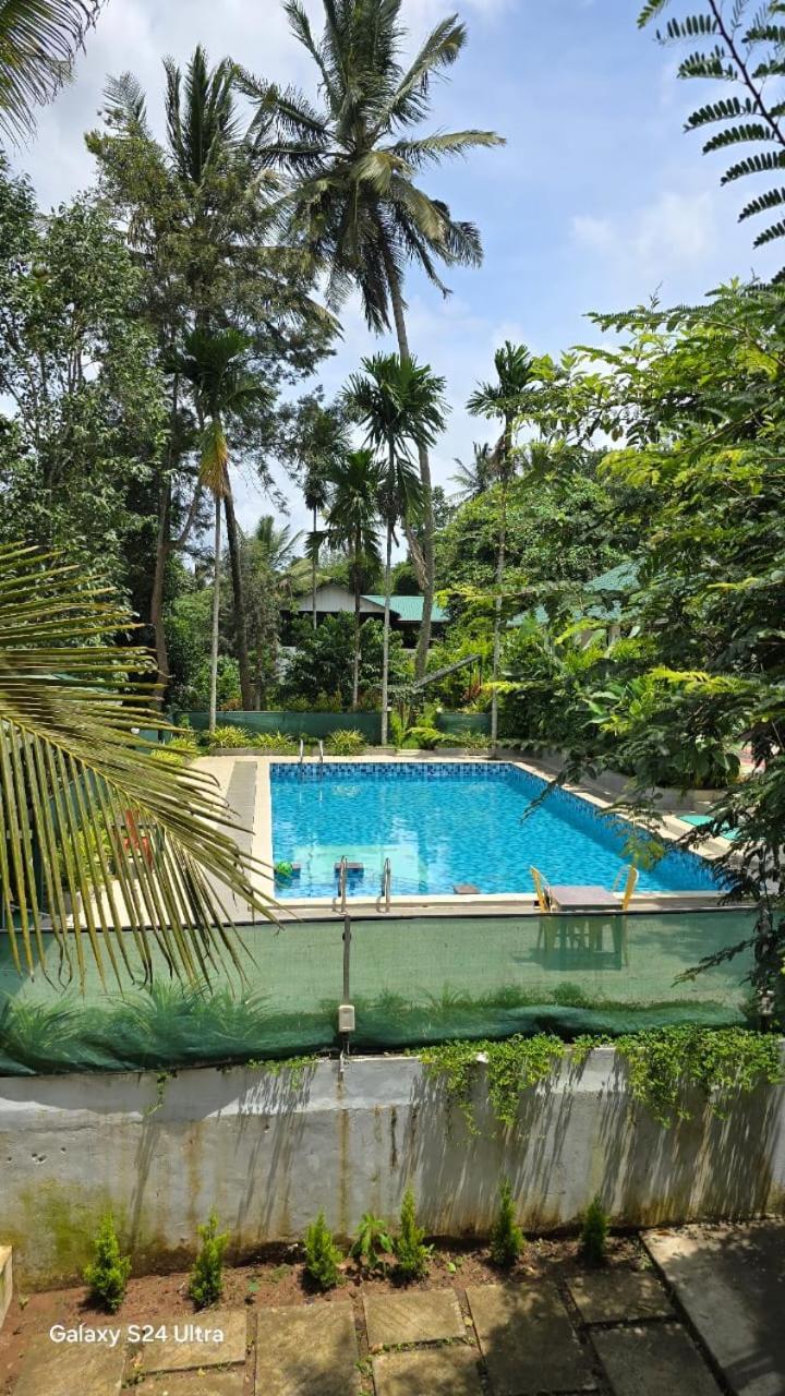 Green Aura Private Villas Szultán Bathery Kültér fotó
