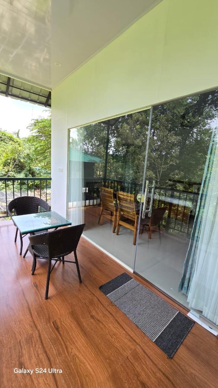 Green Aura Private Villas Szultán Bathery Kültér fotó